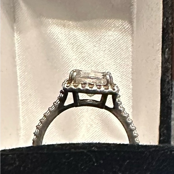 Diamonique Asscher cut halo ring - Picture 4 of 5